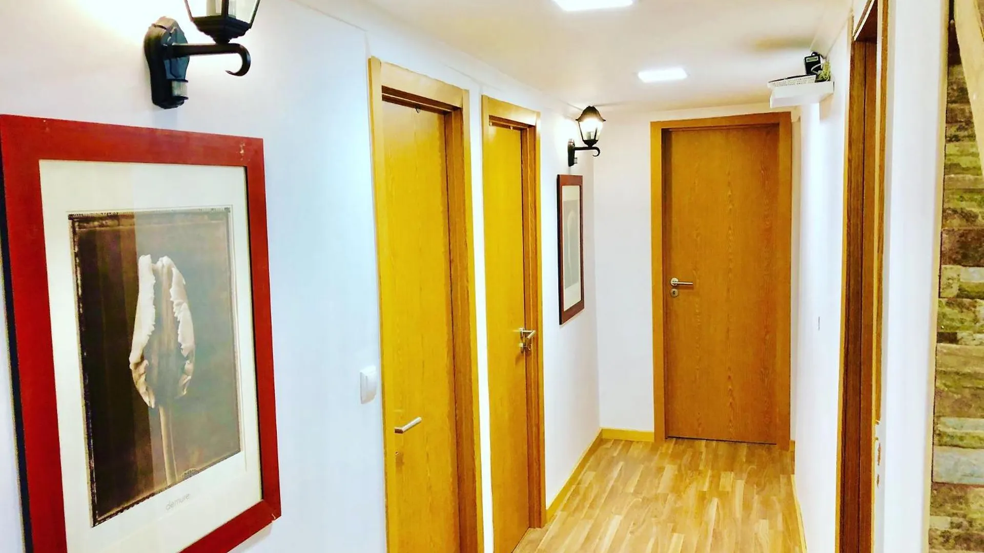 Room In Apartment - 4Lisbon Downtown Private Bedroom City View 게스트하우스 리스본